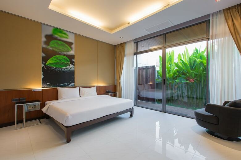 Aqua Villa A.1 By Natthita