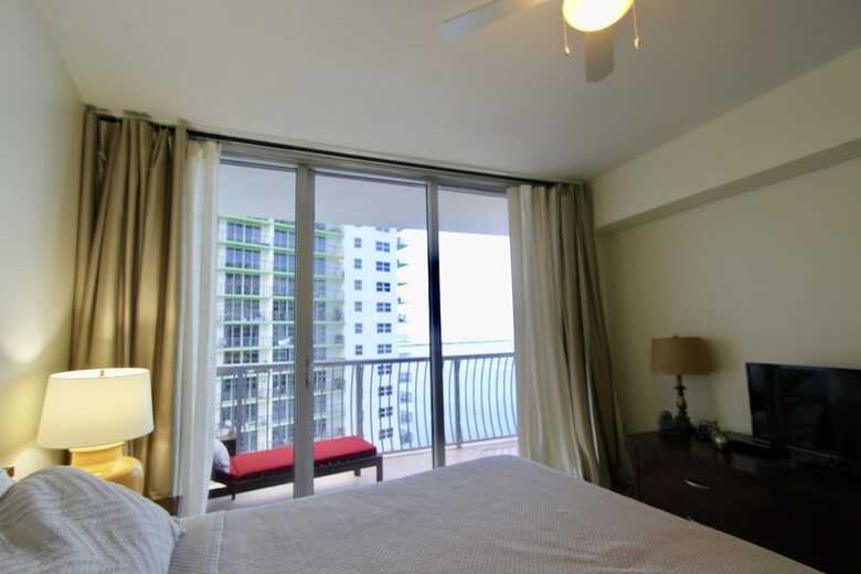 Aparthotel Opera Tower By Suarez Vacation Rentals
