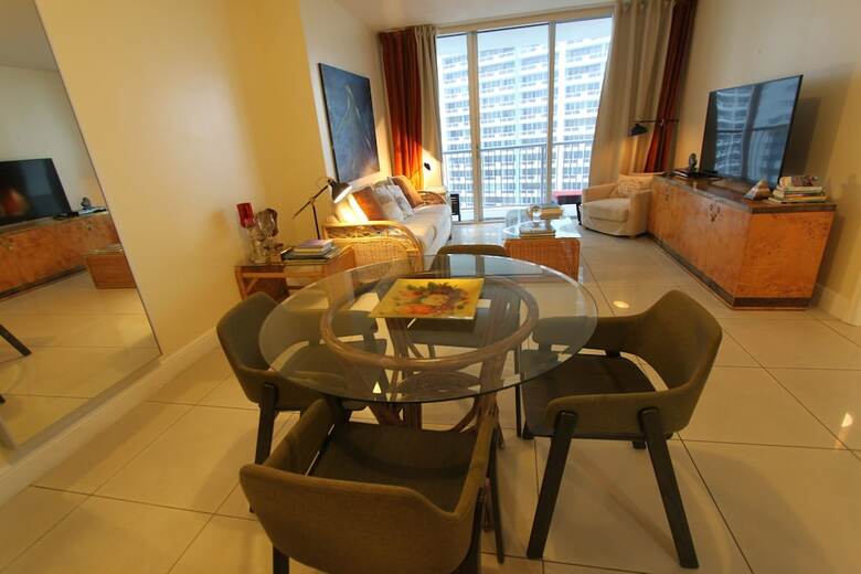 Aparthotel Opera Tower By Suarez Vacation Rentals