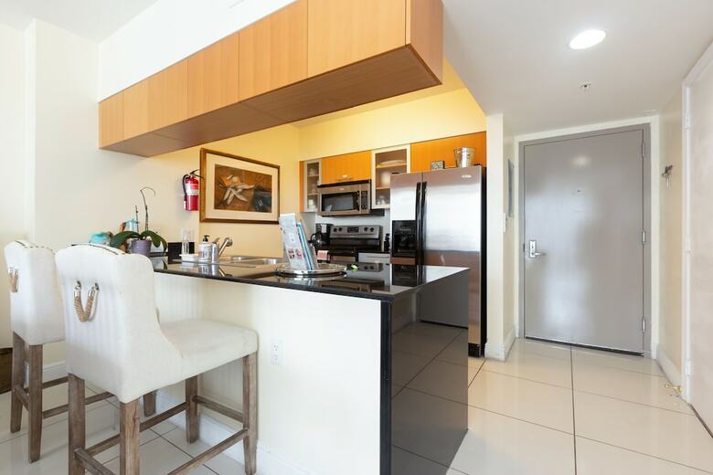Aparthotel Opera Tower By Suarez Vacation Rentals