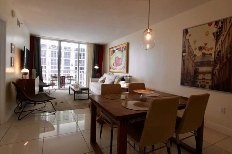 Aparthotel Opera Tower By Suarez Vacation Rentals