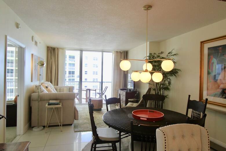 Aparthotel Opera Tower By Suarez Vacation Rentals