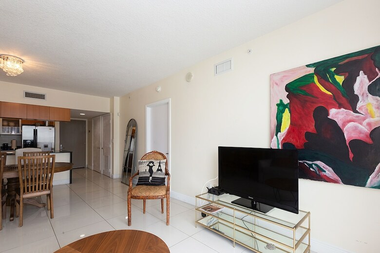 Aparthotel Opera Tower By Suarez Vacation Rentals