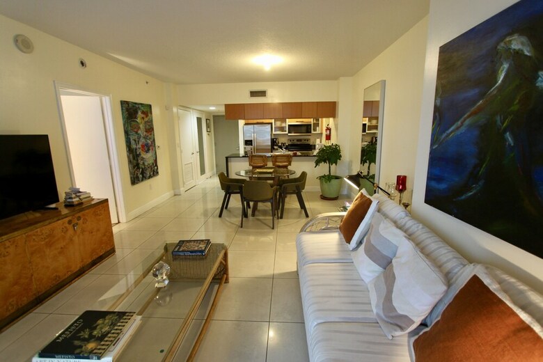 Aparthotel Opera Tower By Suarez Vacation Rentals
