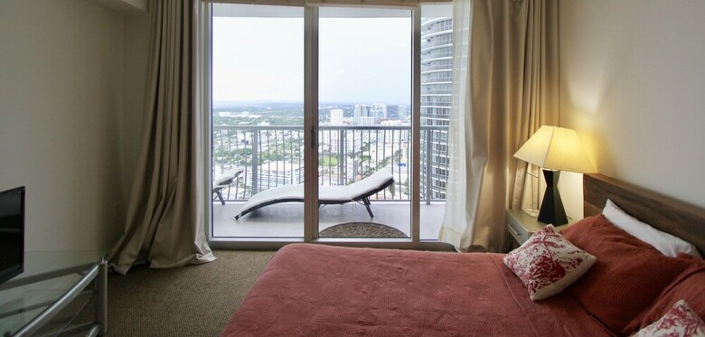 Aparthotel Opera Tower By Suarez Vacation Rentals