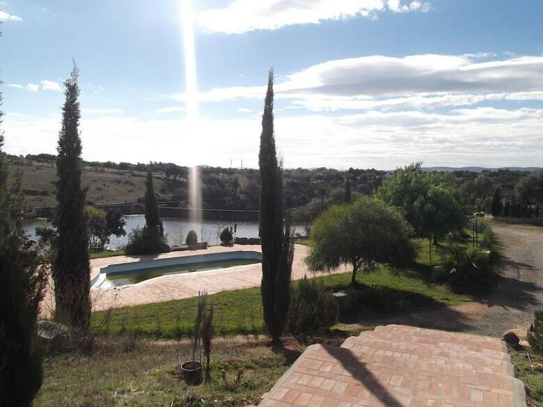 Apartamentos Rurales La Albuera