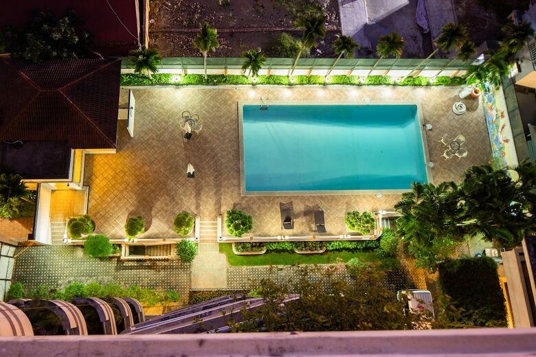 Apartamentos Oriental Palace