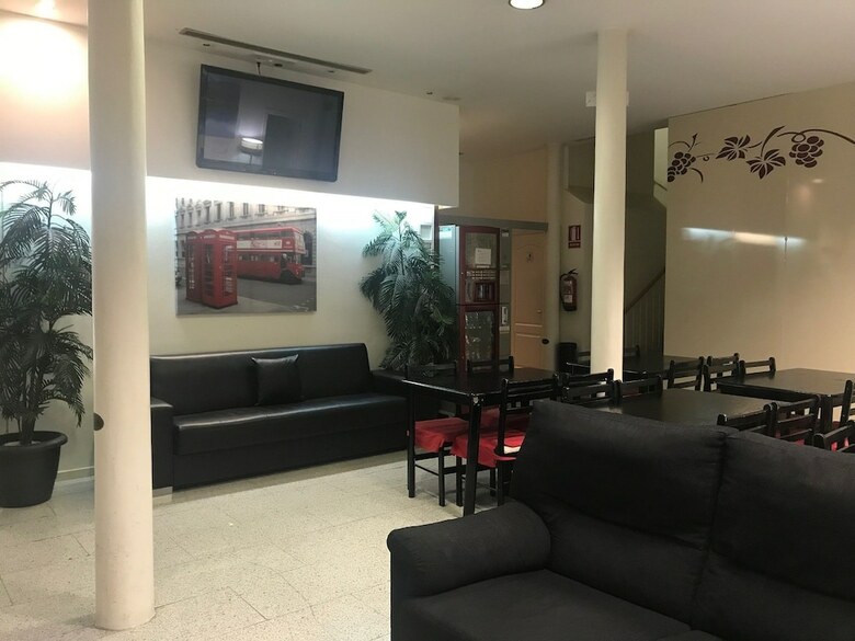 Hostal Hostel Entresue�os Logro�o