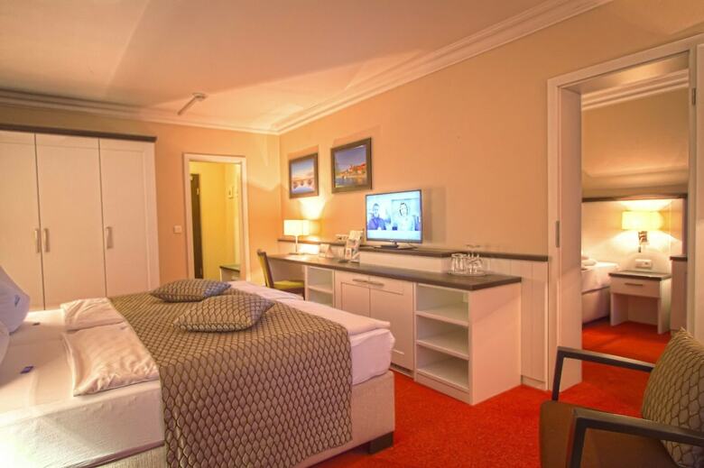 Seehotel Plau Am See