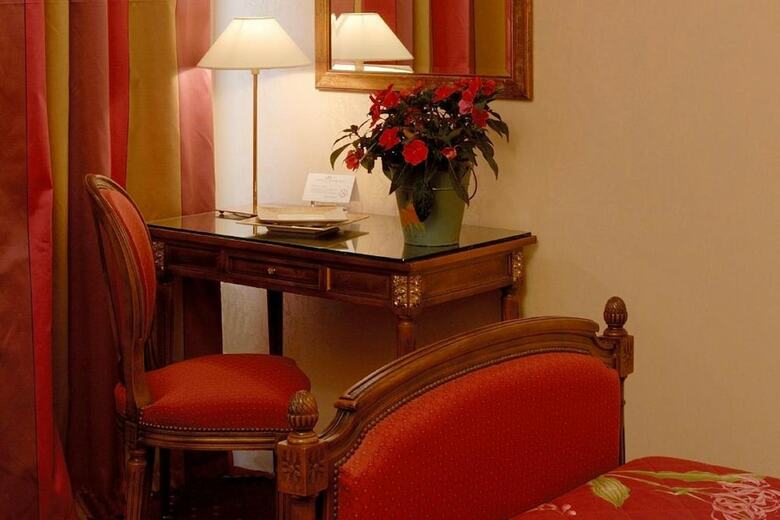 Hotel Churchill H�tel Bayeux