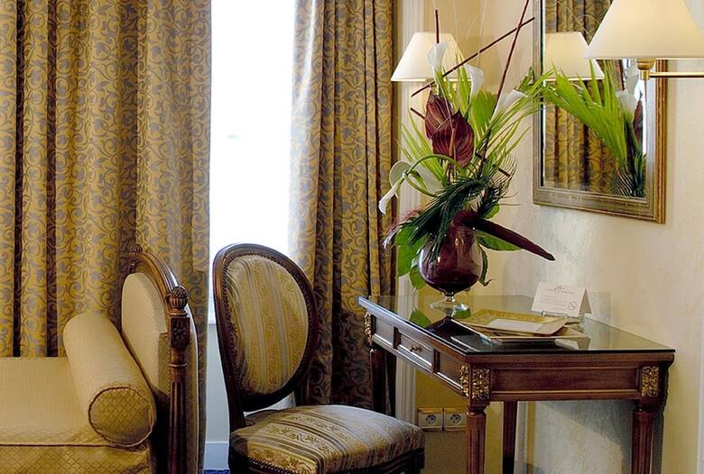 Hotel Churchill H�tel Bayeux