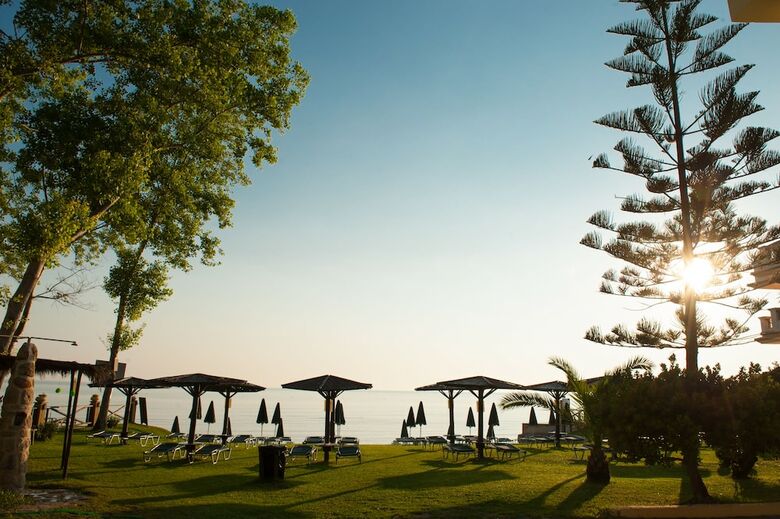 Hotel Zarkadis Beach Apartments