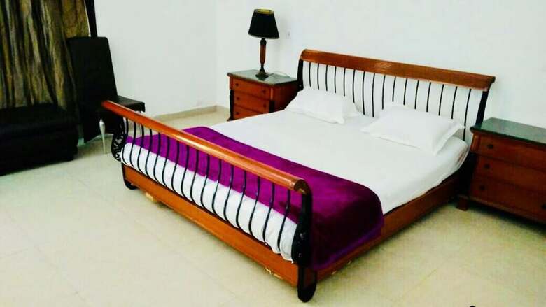 Hotel Kingfisher Aravali Resort