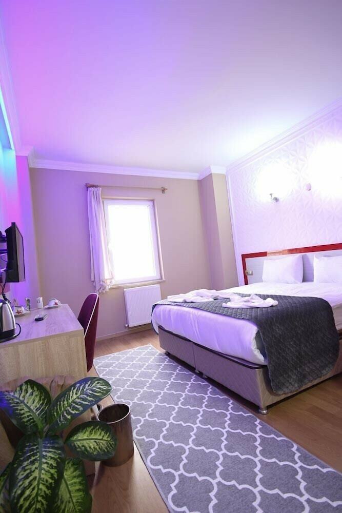 Casablanca Garden Hotel