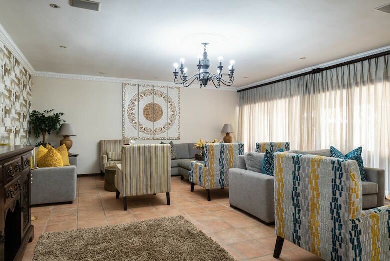 Hotel 2 On Valley Villa