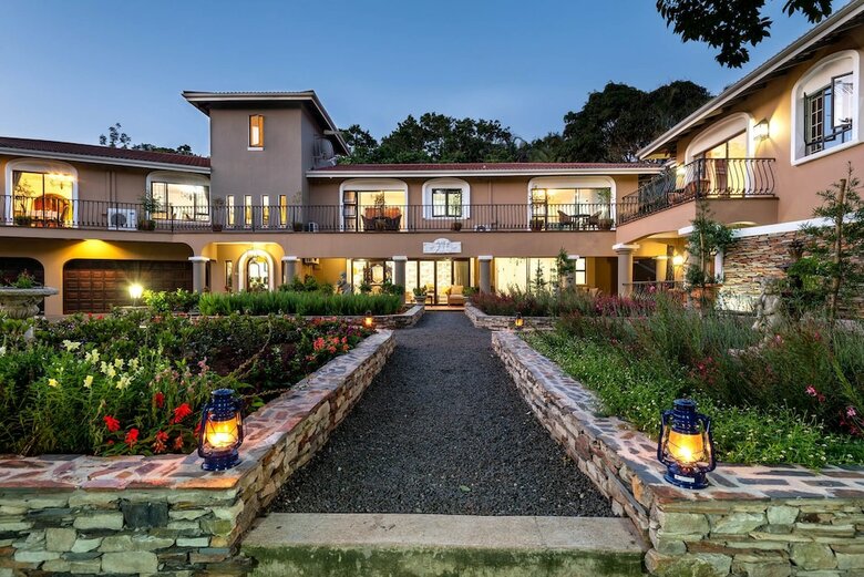 Hotel 2 On Valley Villa