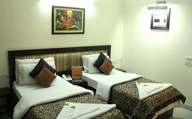Hotel Stepinn - Ess Kay Ess Villa