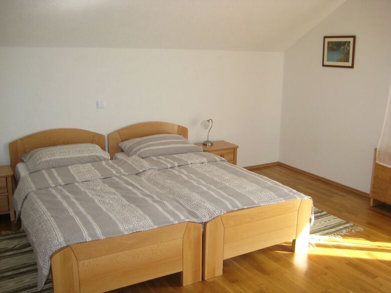 Hotel Guesthouse Lower Lakes