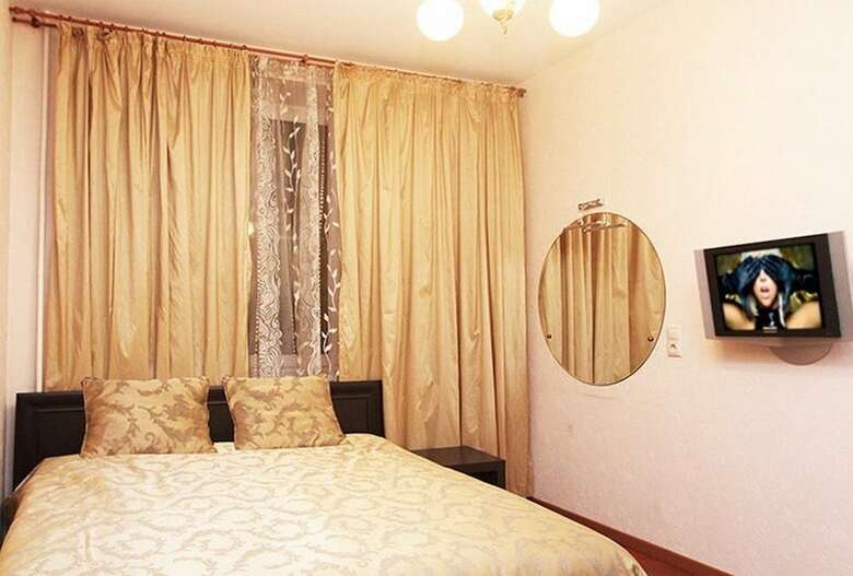Apartlux Universitet
