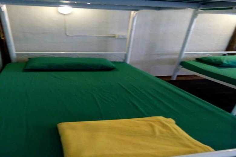Hostal Chill Lom House - Adults Only