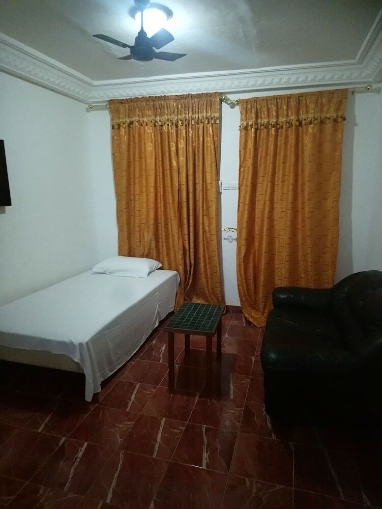 Aparthotel Sea Breeze Apartments
