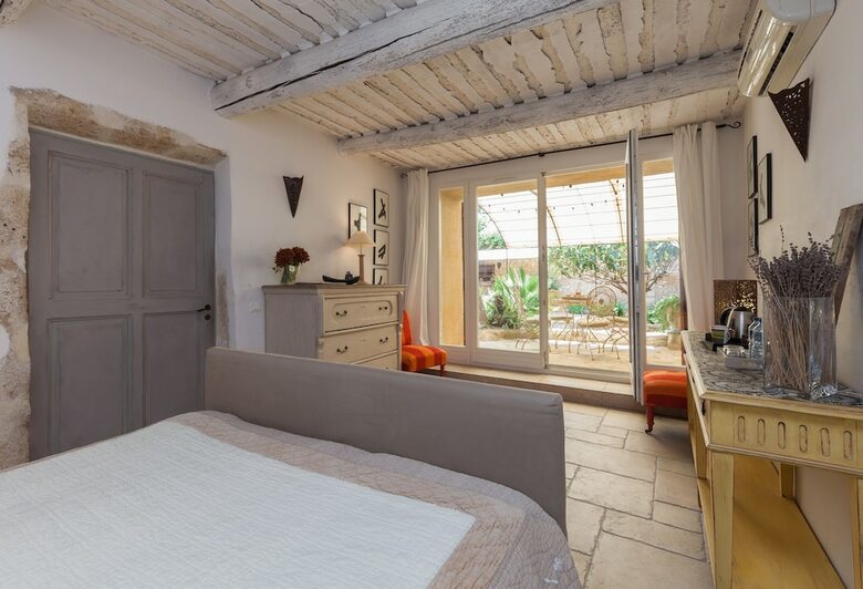 Hotel La Louvi�re Des Bruy�res