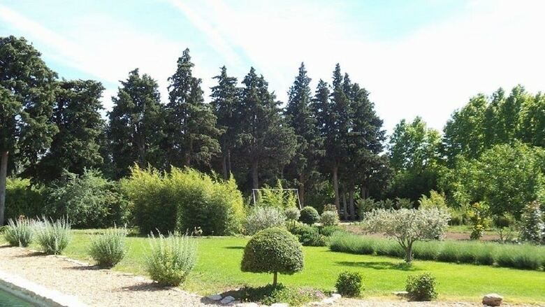 Hotel La Louvi�re Des Bruy�res