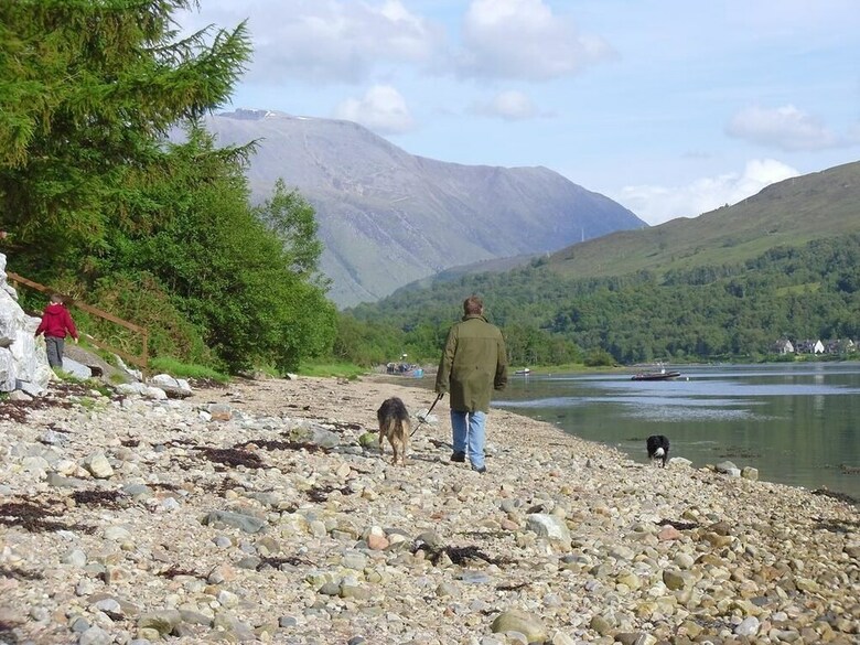 Linnhe Lochside Holidays