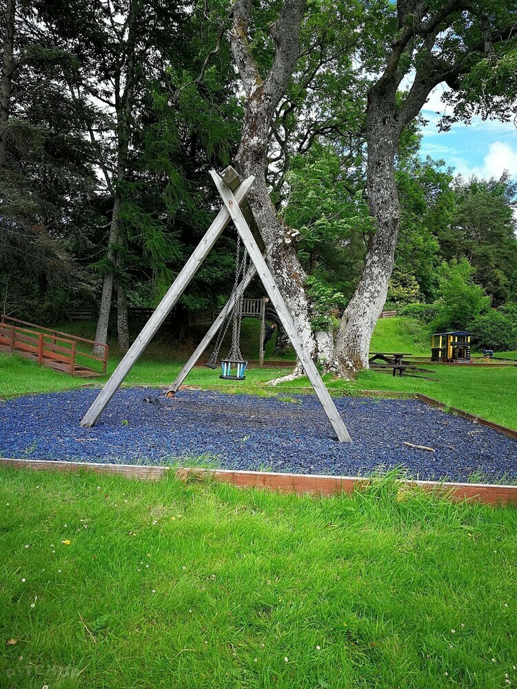 Linnhe Lochside Holidays