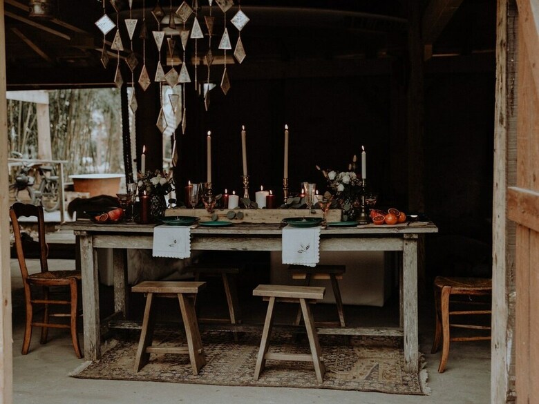 Cabana Coco Barn Wood Lodge