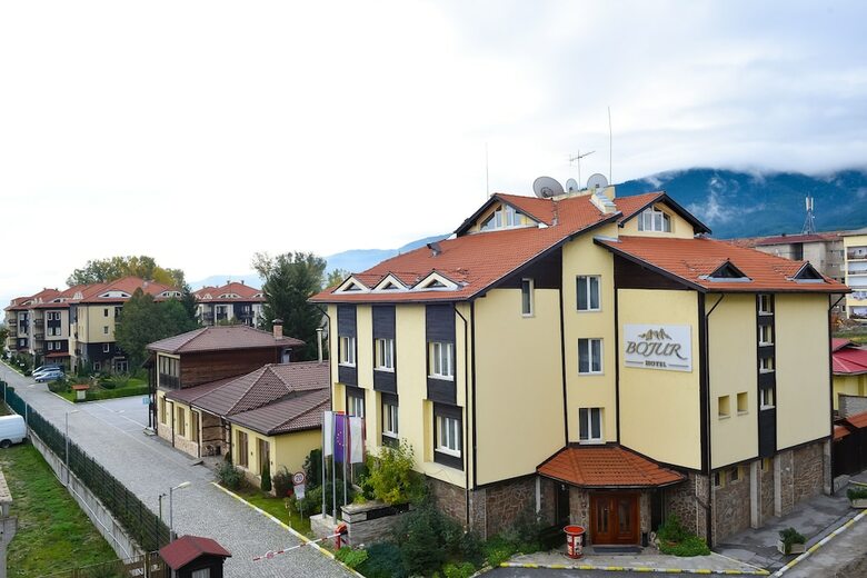 Aparthotel Bojur & Bojurland Apartment Complex