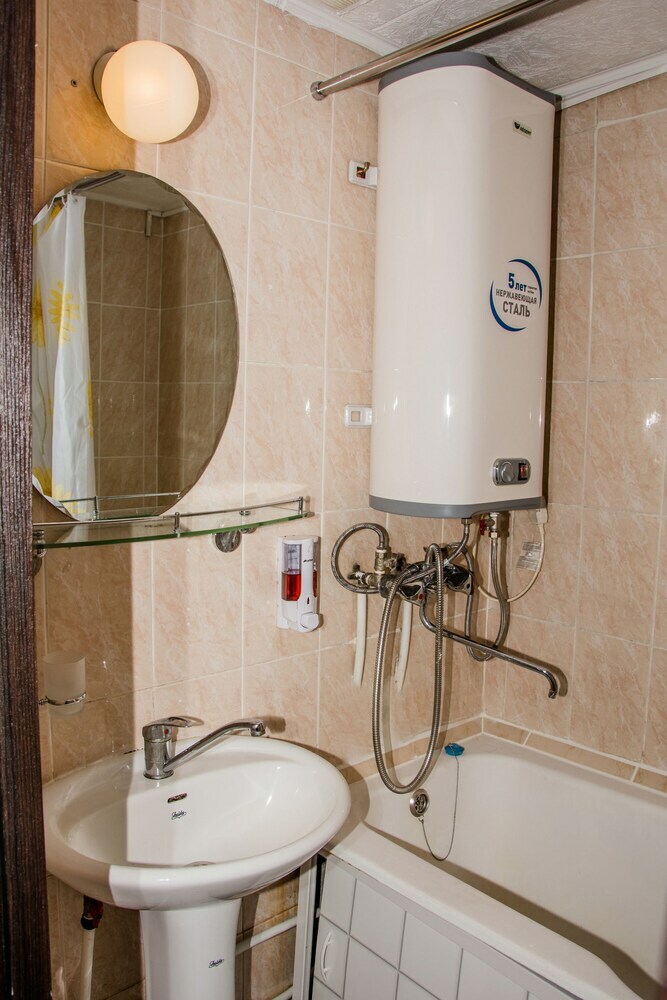 Hostal Yubileinaya Hotel - Hostel