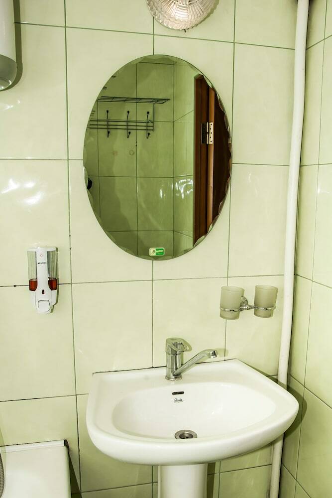 Hostal Yubileinaya Hotel - Hostel