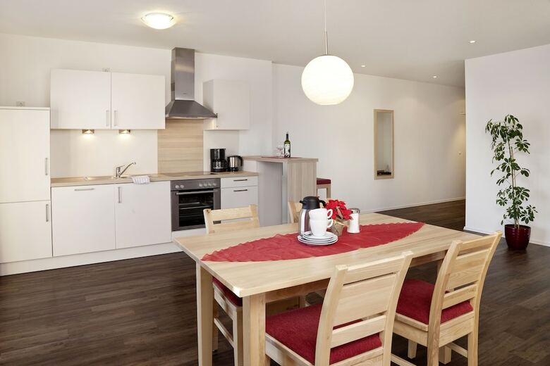 Seehotel Und Appartements Schn�ller