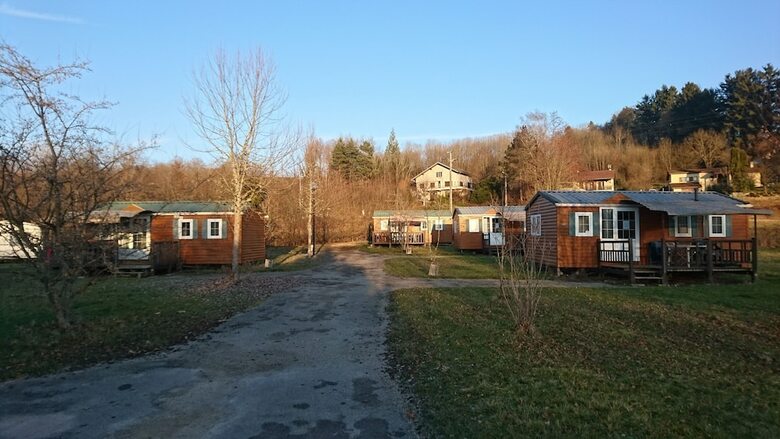 Camping de La Vall�e de L'ain