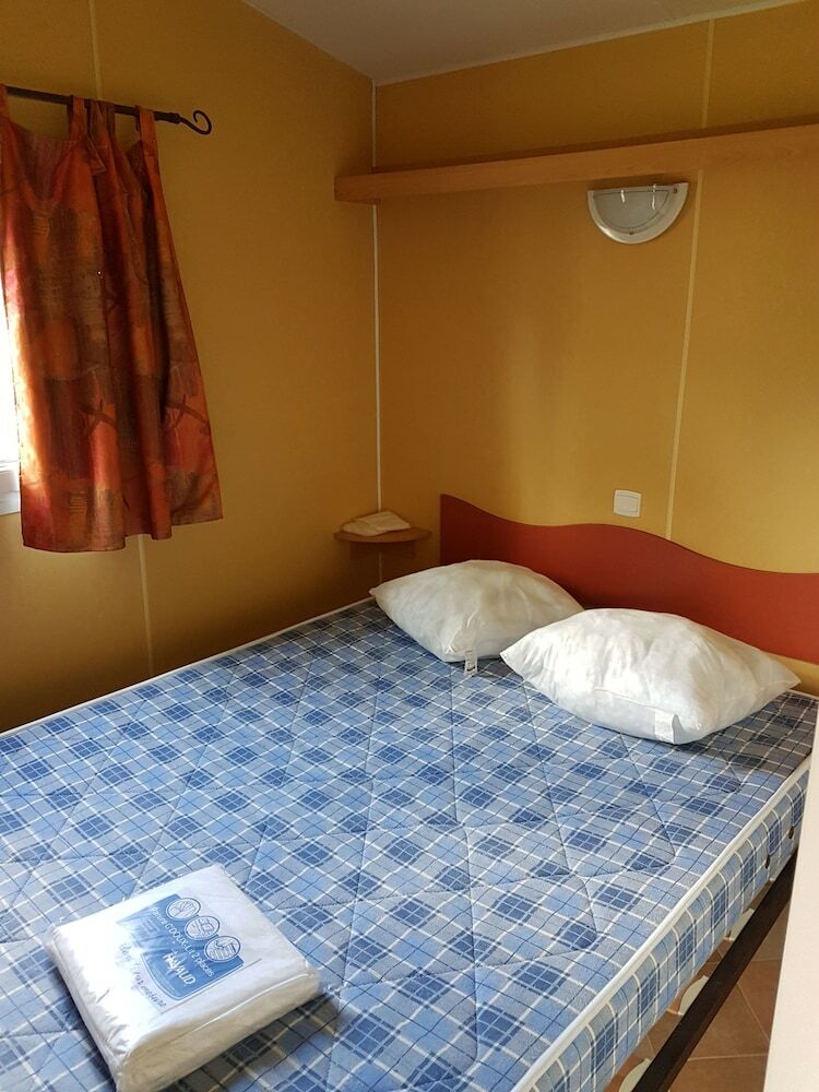 Camping de La Vall�e de L'ain