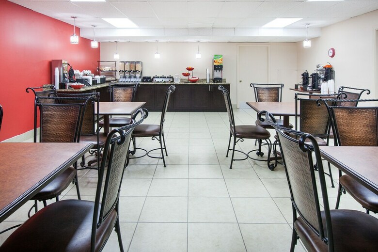 Hotel Ramada By Wyndham Mountain Home