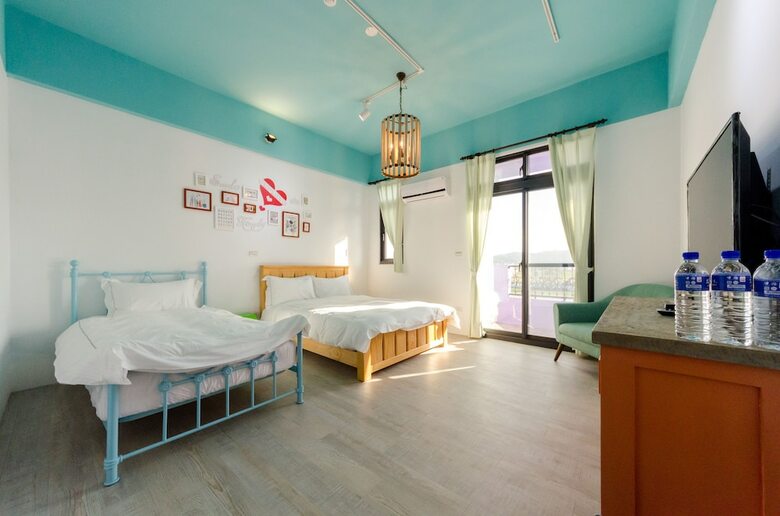 Hotel Sea Breeze B&B