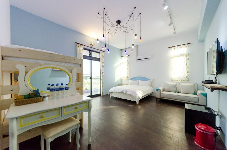 Hotel Sea Breeze B&B