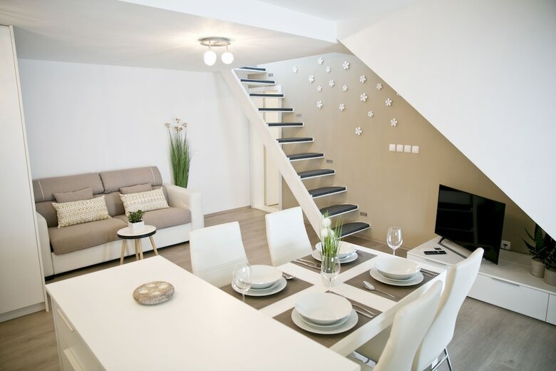 Aparthotel Apartments Hi?a Pod Gradom