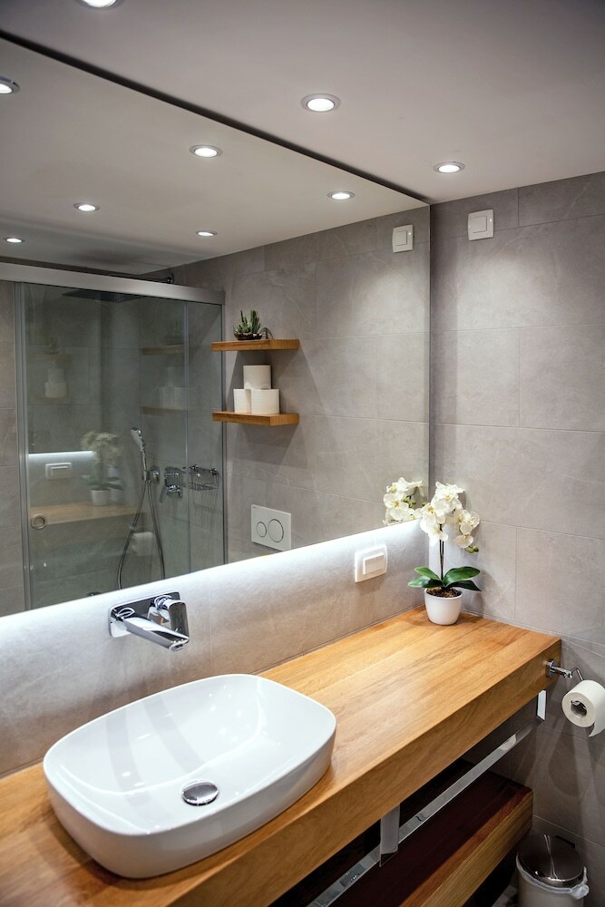 Aparthotel Apartments Hi?a Pod Gradom