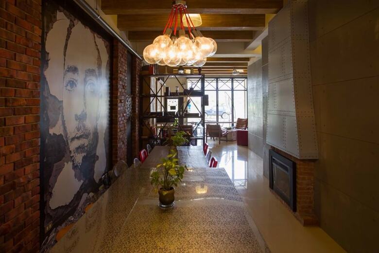 Ji Ye Jing Zhan B&B