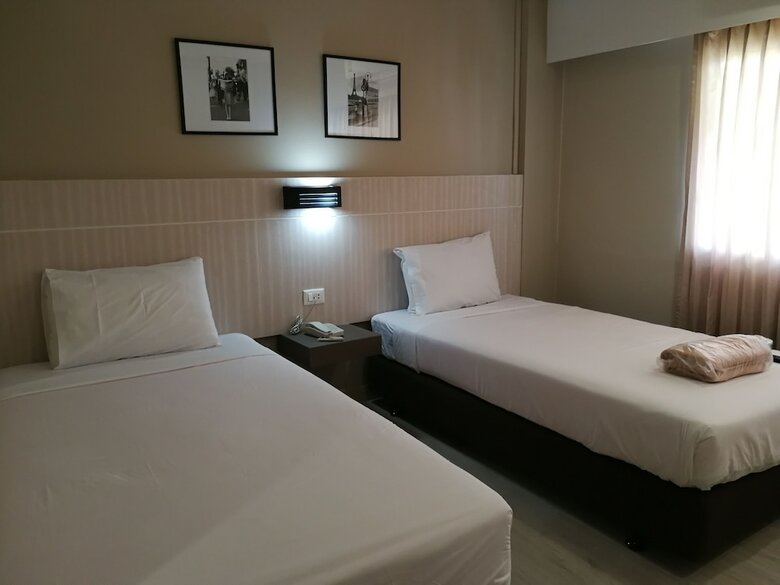 Srivichai Hotel