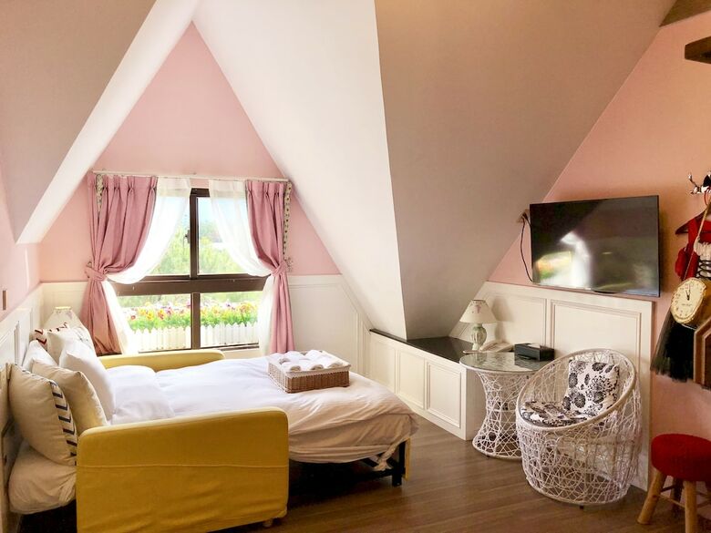 Bed & Breakfast Puli Story House