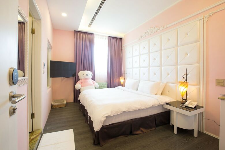 Bed & Breakfast Puli Story House