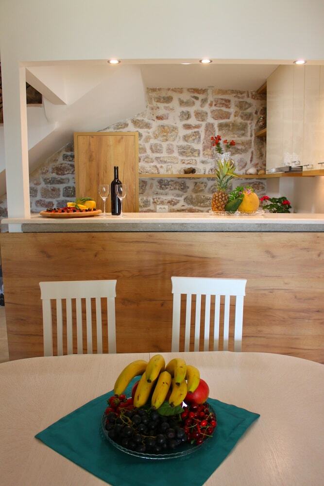 Hotel Apartmani Luka Villa