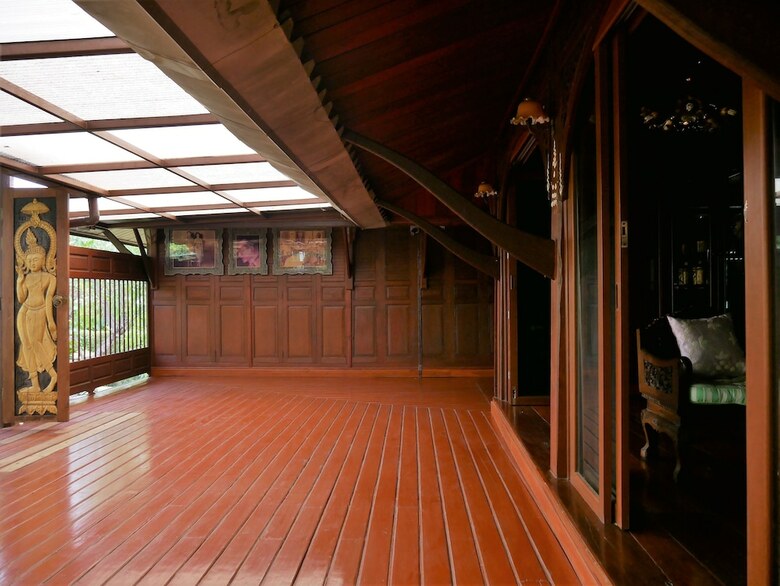 Hotel Ruenthai Jong Lux