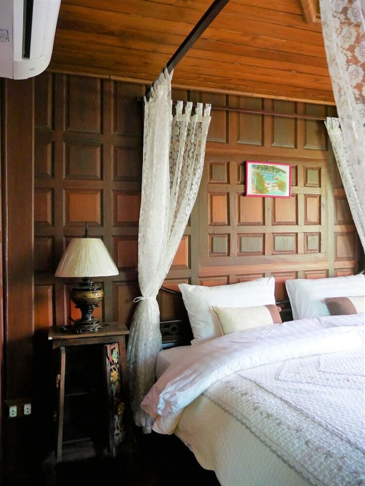 Hotel Ruenthai Jong Lux