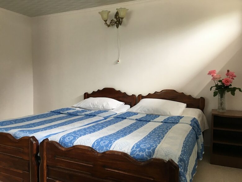 Hotel White Guest House
