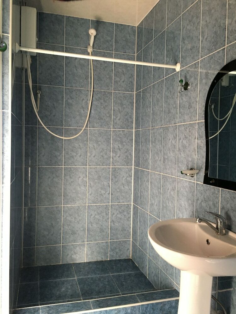 Hotel White Guest House